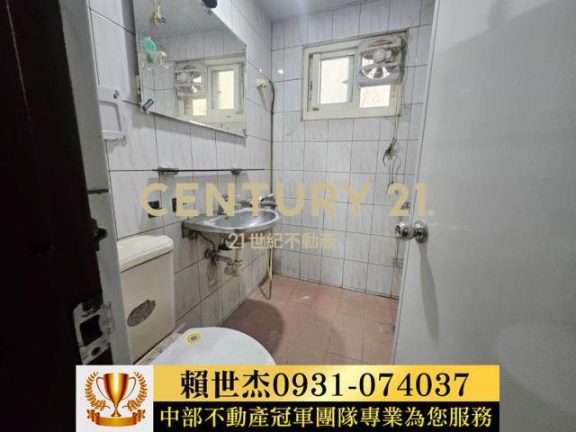 南投南投市透天-11
